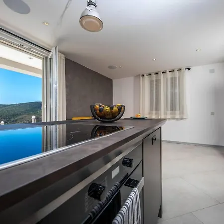 Beautiful 1-bed In Pobrezje-dubrovnik דירה *