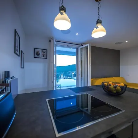Beautiful 1-bed In Pobrezje-dubrovnik דירה