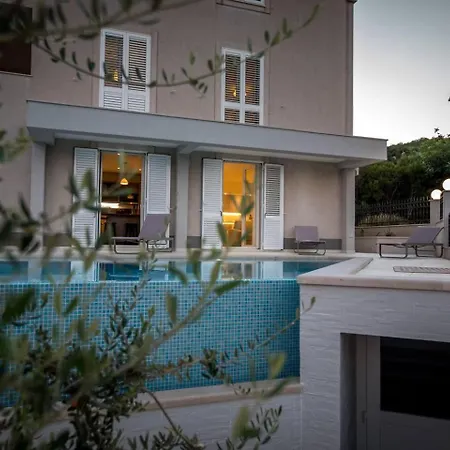 Beautiful 1-bed In Pobrezje-dubrovnik דירה